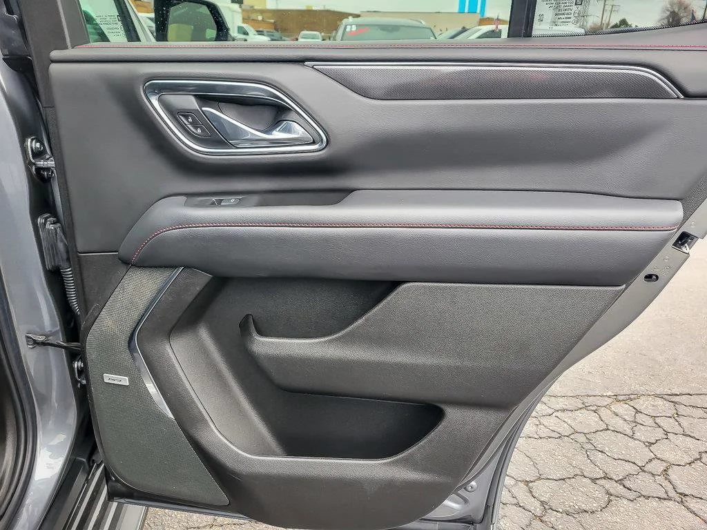 Used 2021 Satin Steel Metallic Chevrolet RST image 27