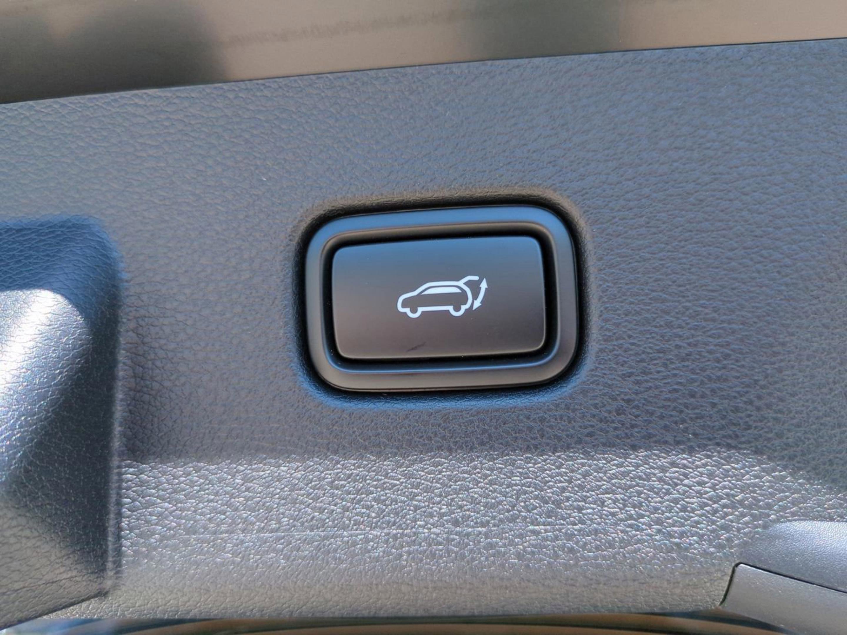 New 2026 Ebony Black Kia EX image 15