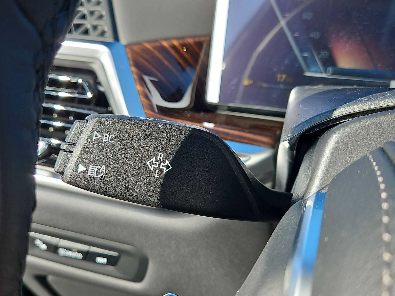 New 2026 Blue Ridge Mountain Metallic BMW xDrive40i image 25