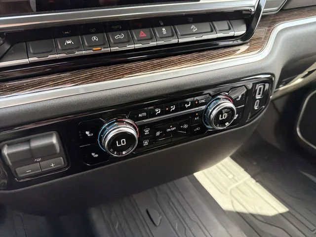 New 2026 Summit White GMC SLE image 25