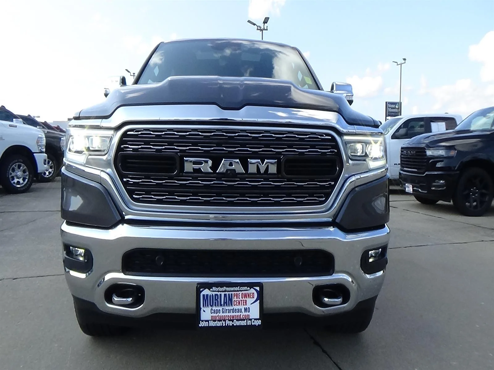 Used 2021 Granite Crystal Metallic Clear Coat (pau) RAM Limited image 3