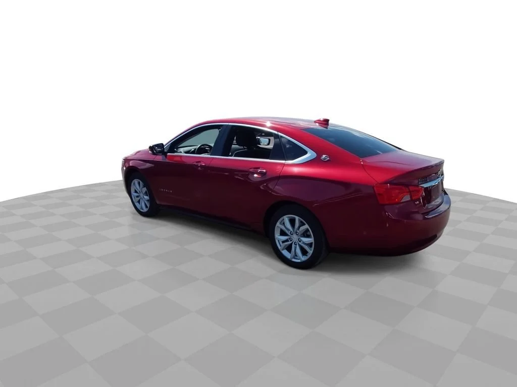 Used 2019 CAJUN RED TINTCOAT Chevrolet LT image 6