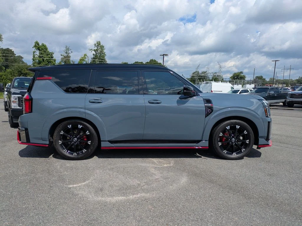 Used 2026 Gray Nissan NISMO image 3