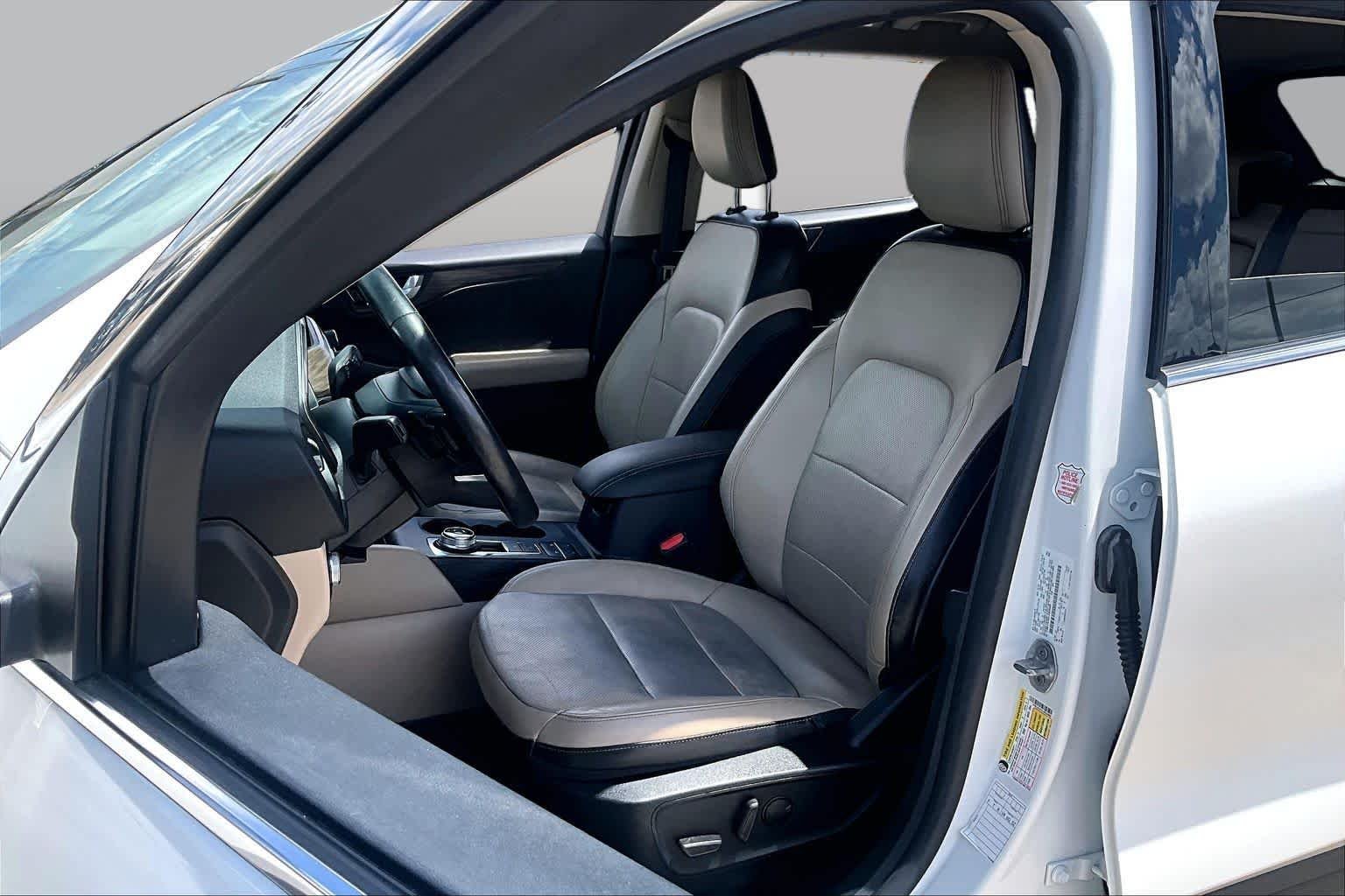 Used 2020 Star White Metallic Tri-Coat Ford Titanium image 8