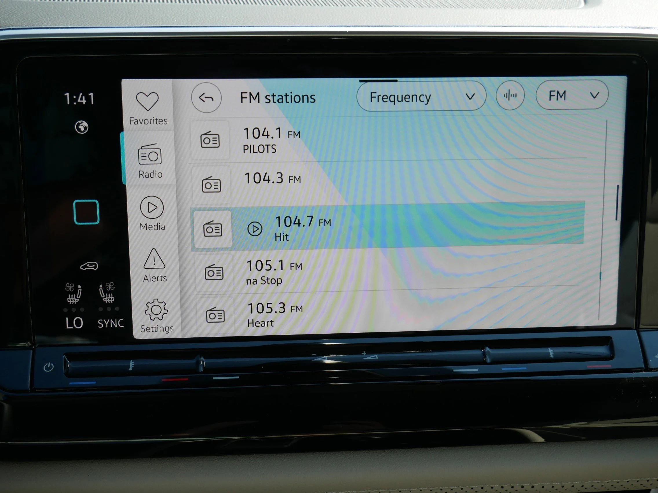 2026 Volkswagen Atlas SE w/Tech - Photo 8