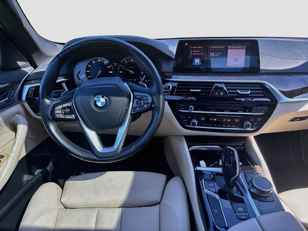 Used 2019 Black BMW 530i image 13
