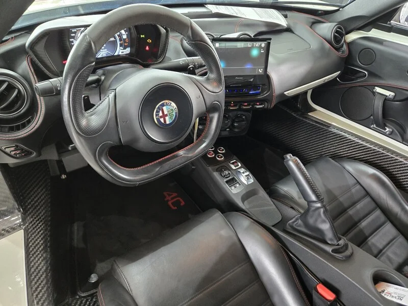 Used 2015 White Alfa Romeo 2DR CPE image 11