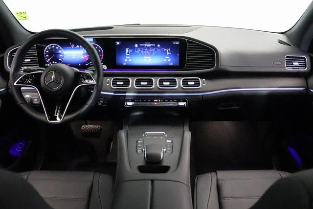 Used 2025 Obsidian Black Metallic Mercedes-Benz GLE 350 image 21