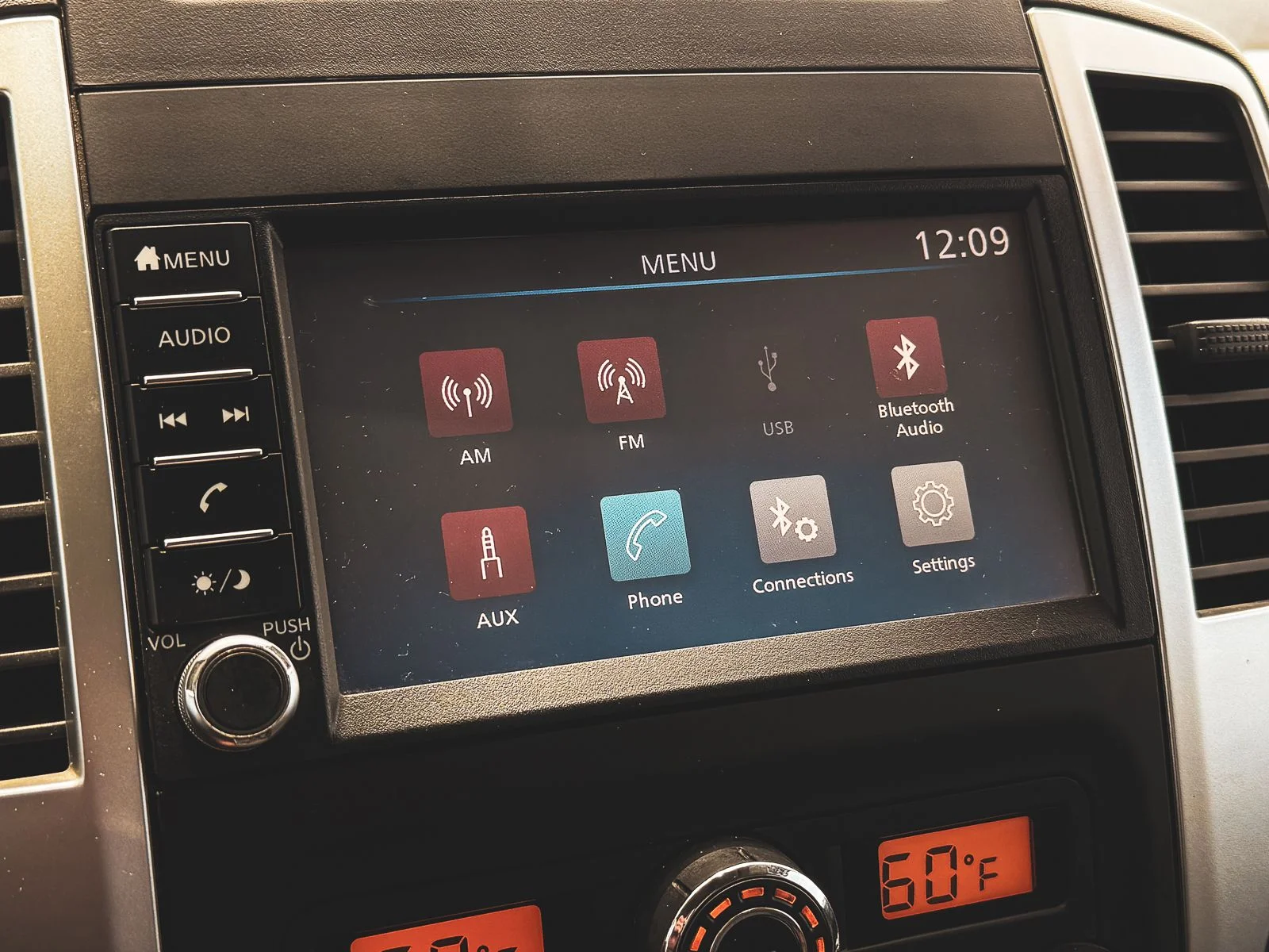 2019 Nissan Frontier SV - Photo 15