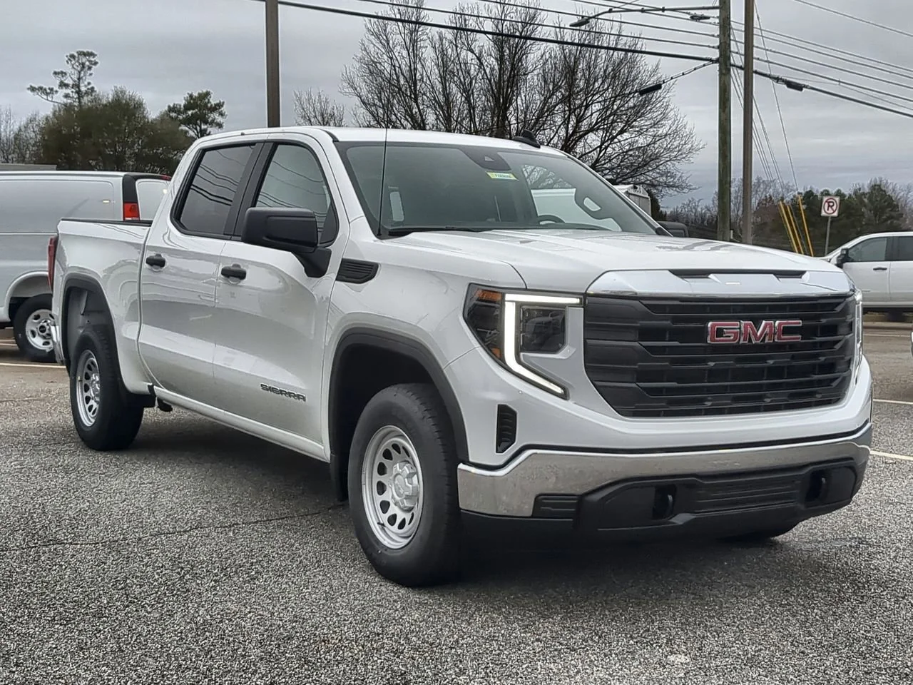 New 2026 Summit White GMC Pro image 2