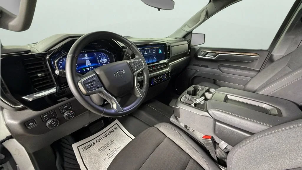 Used 2025 Summit White Chevrolet LT Trail Boss image 18