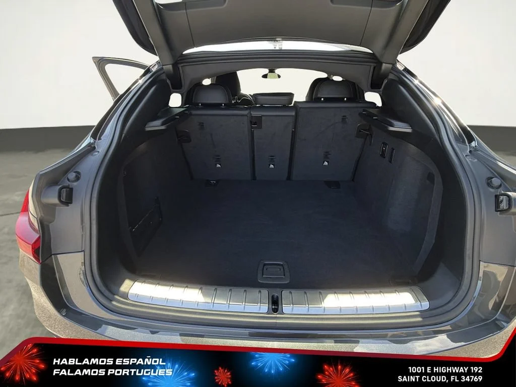 Used 2023  BMW xDrive30i image 28