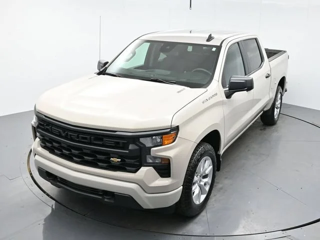 Used 2026 White Sands Chevrolet Custom image 31