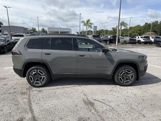 New 2026 Sting-Gray Clear-Coat Exterior Paint Jeep Laredo image 3