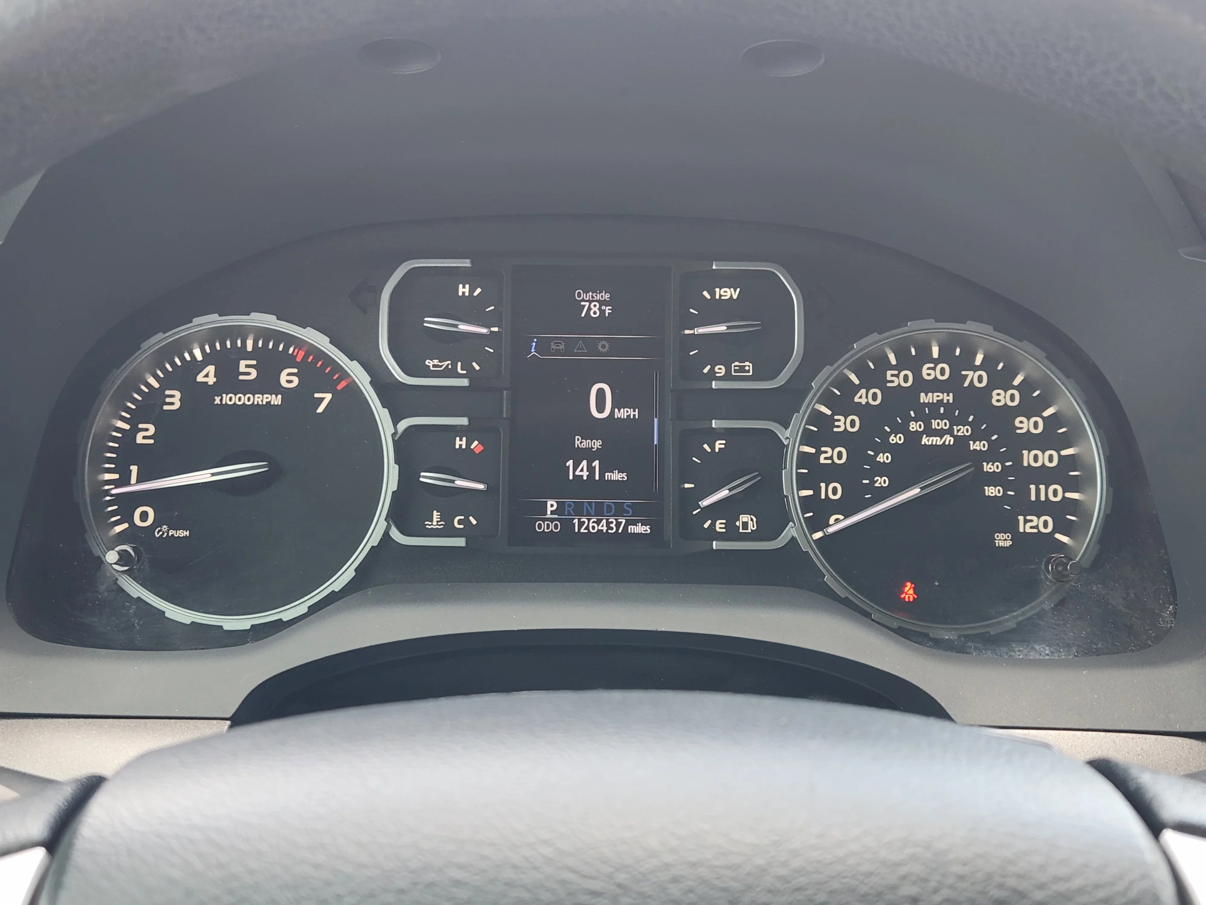 Used 2019  Toyota SR5 image 18