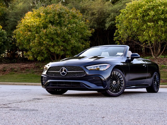 Used 2024 Gray Mercedes-Benz CLE 300 image 2