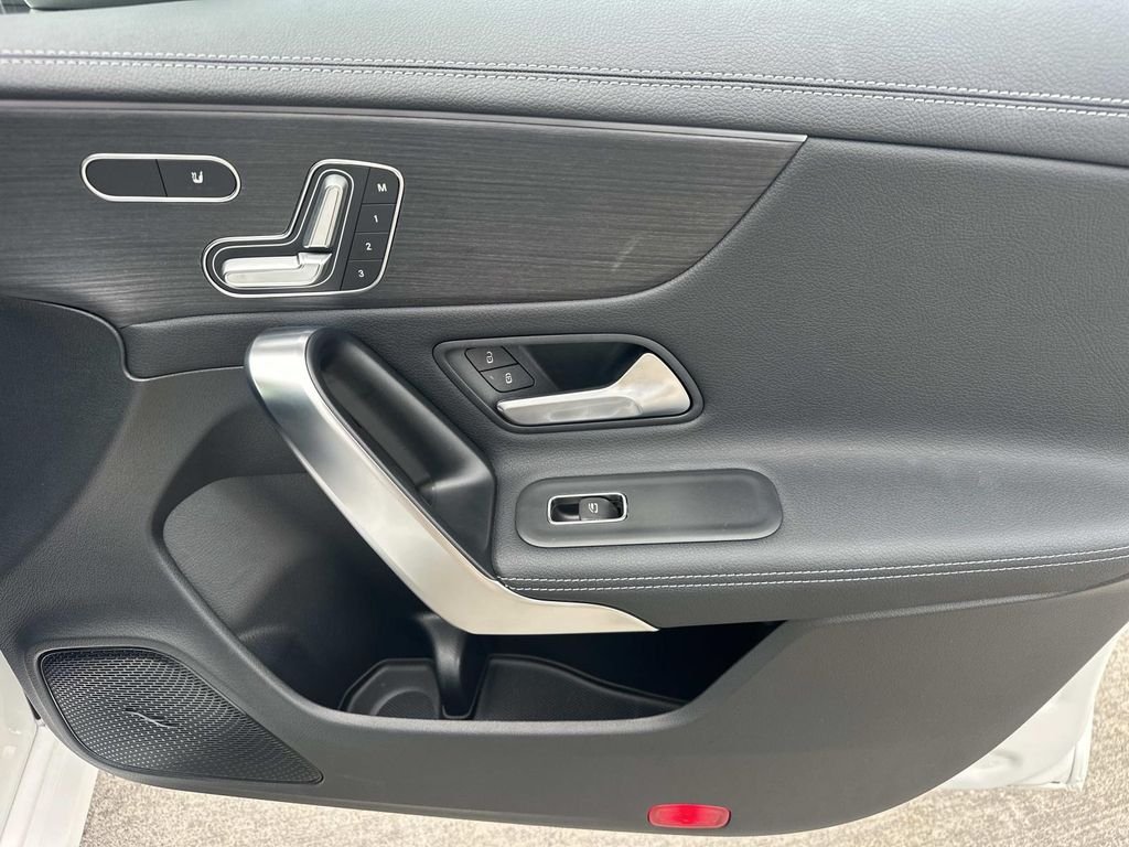 Certified Used 2026 Polar White Mercedes-Benz CLA 250 image 10