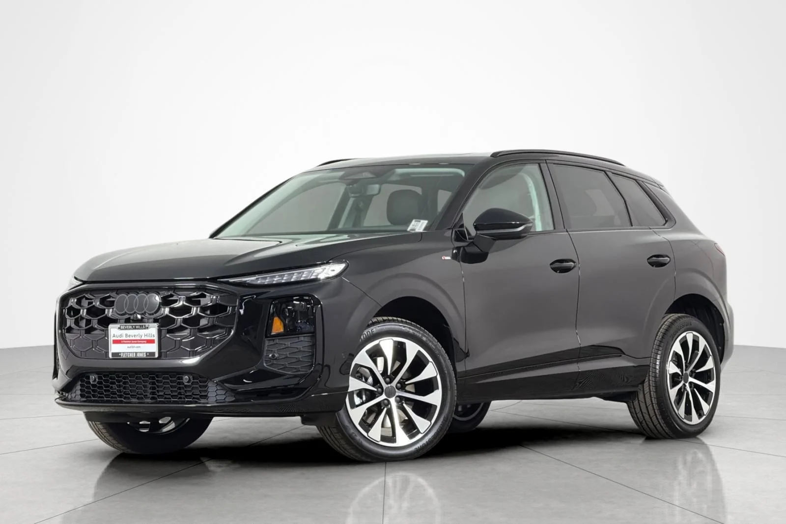 2026 Audi Q3 S line quattro's photo