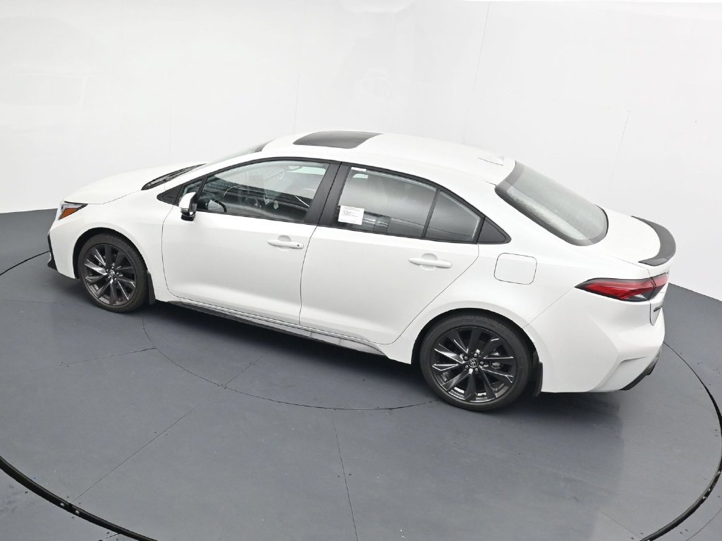New 2026 Wind Chill Pearl <sup>1</sup> Toyota  XSE image 13
