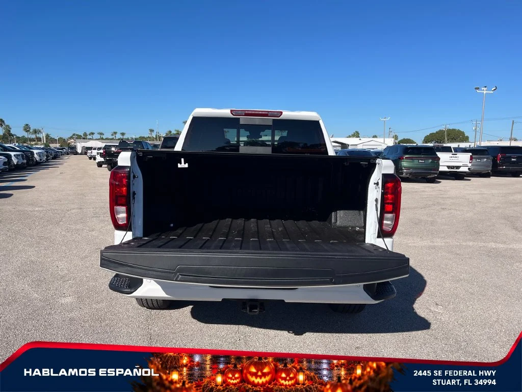 New 2026 Summit White GMC Elevation image 16