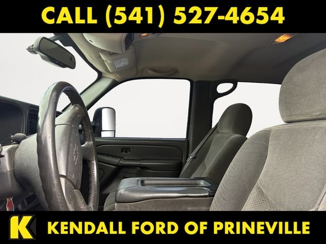 Used 2004 Red Chevrolet LS image 6