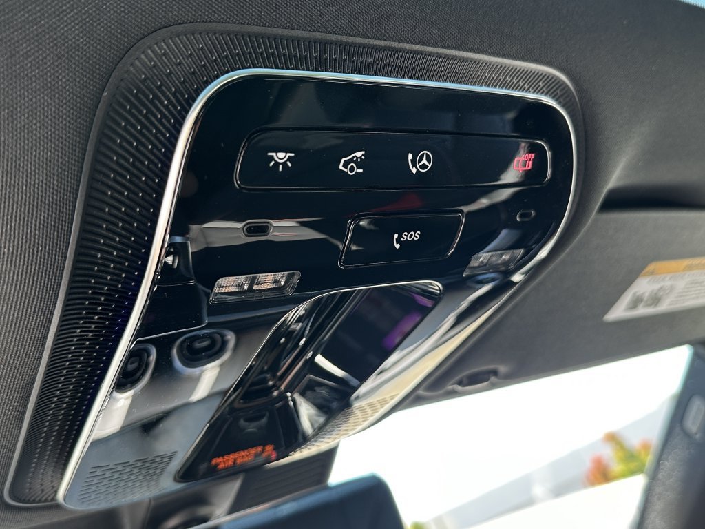 New 2027 MANUFAKTUR Alpine Grey Mercedes-Benz AMG® CLE 53 image 59