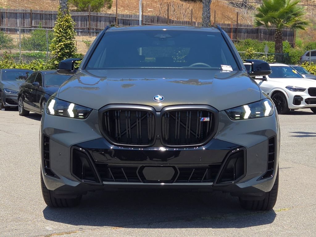 New 2026 Dravit Grey Metallic BMW M60i image 3