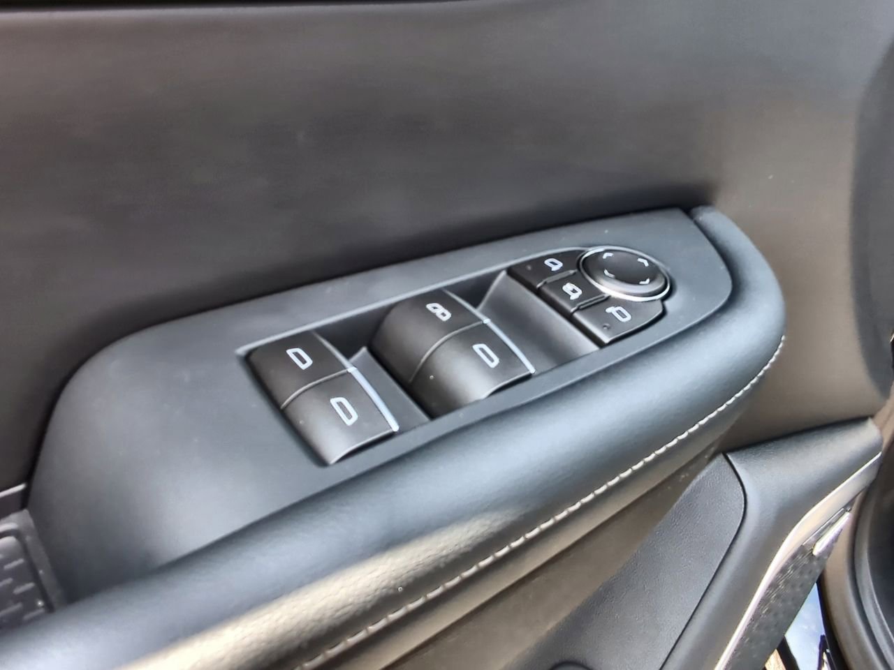 2026 Buick Enclave Sport Touring - Photo 24