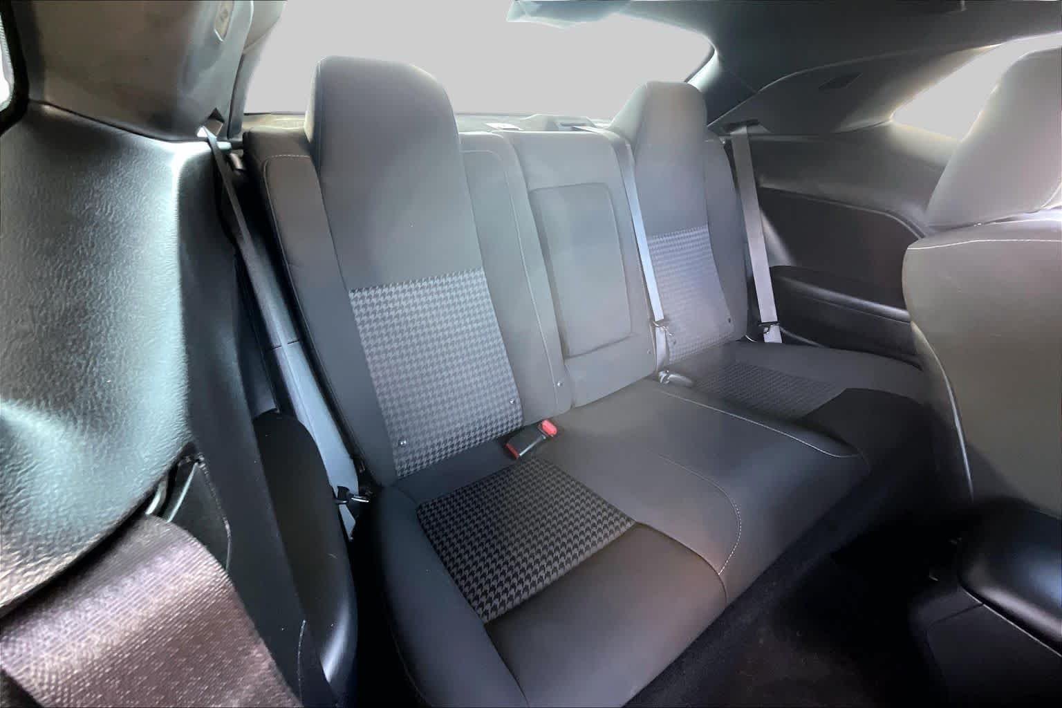 Used 2021 Torred Clearcoat Dodge R/T Scat Pack image 17