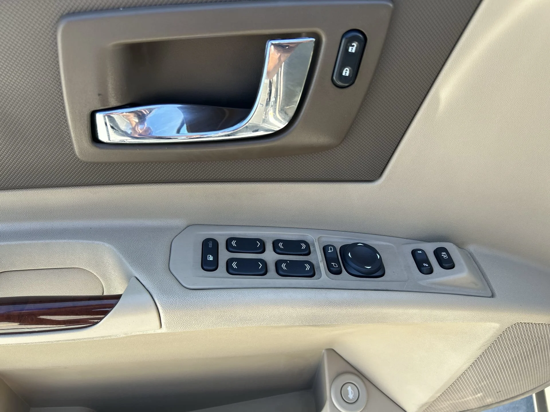 Used 2006 Sand Storm Cadillac Base image 15