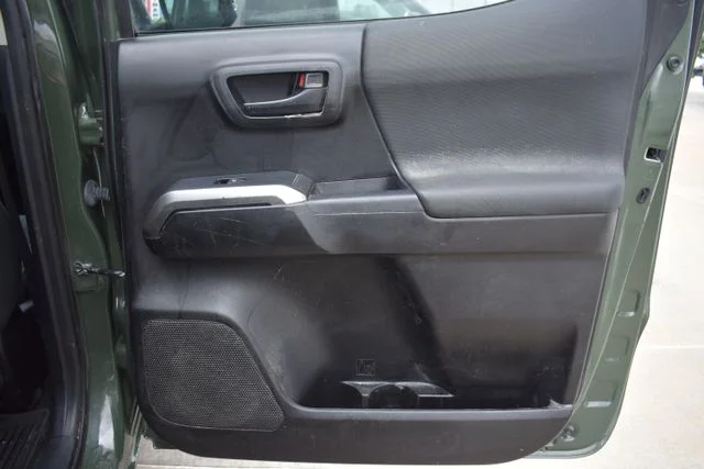 Used 2021 Green Toyota SR5 image 14