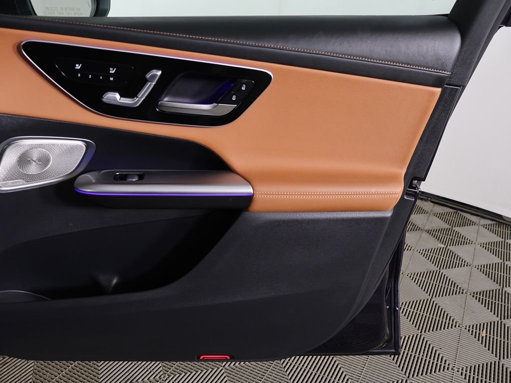 2023 Mercedes-Benz GLC GLC 300 - Photo 25