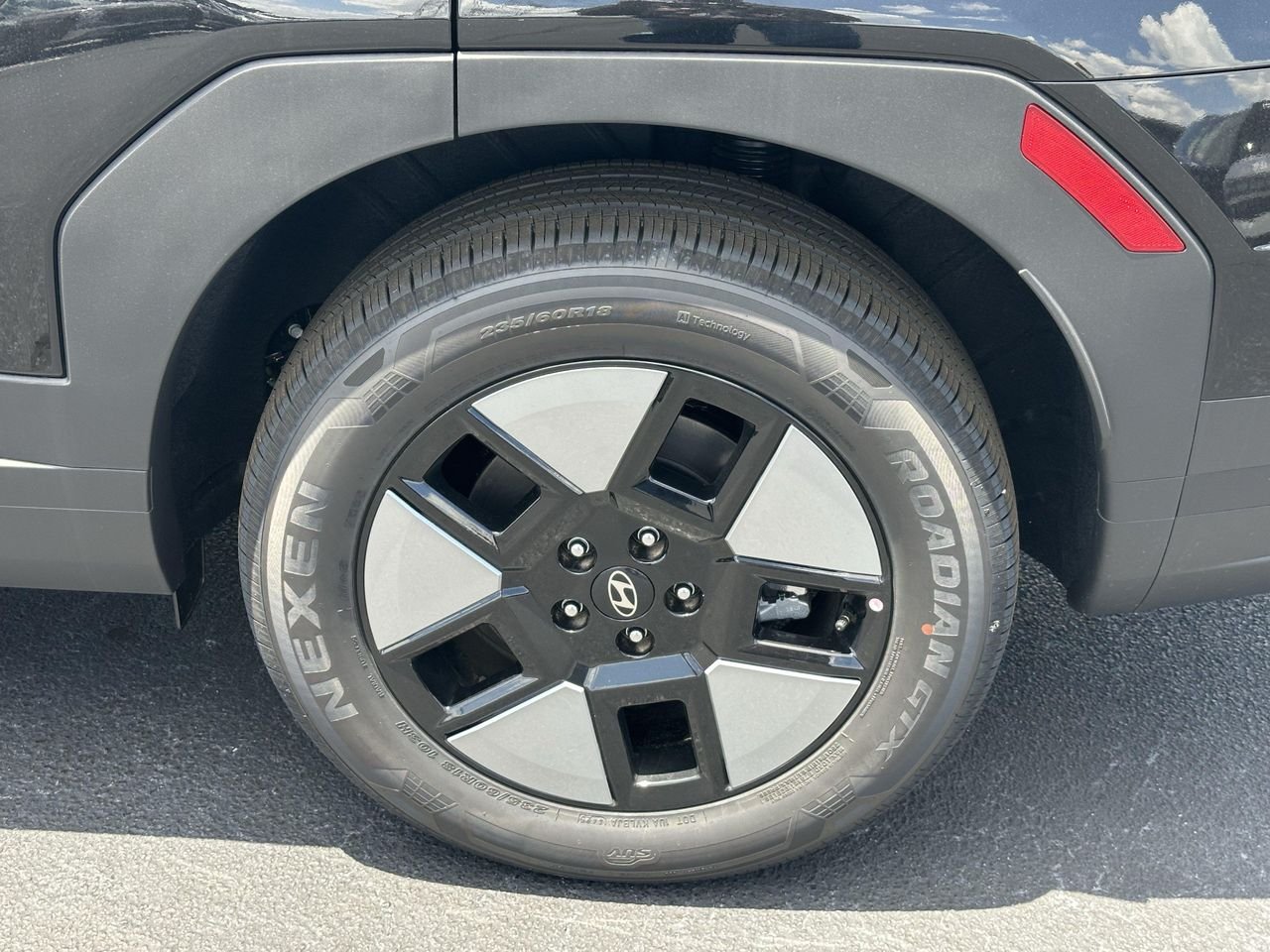 New 2026 Phantom Black Hyundai SE image 17