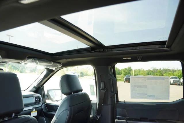 New 2026 Oxford White Ford Lariat® image 13