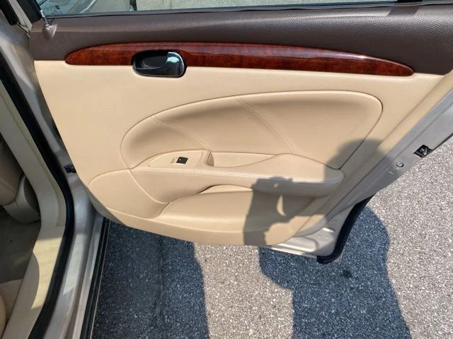 Used 2008 Gold Buick CXL image 24