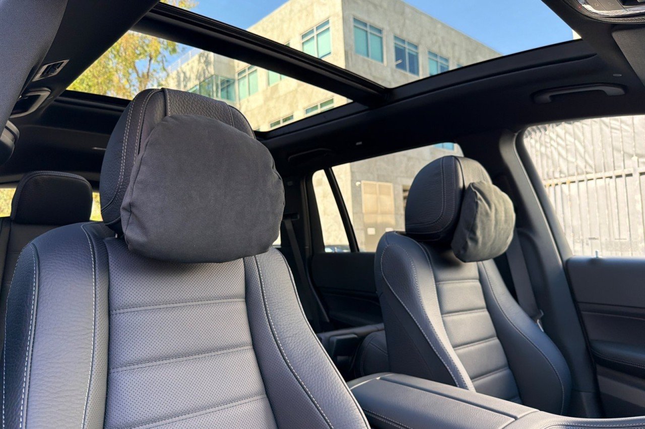 New 2026 Black Mercedes-Benz GLS 450 4MATIC® SUV image 17