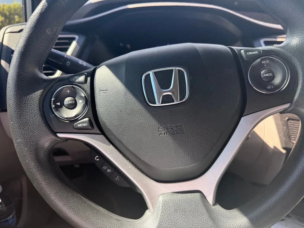 Used 2014 Silver Honda LX image 10