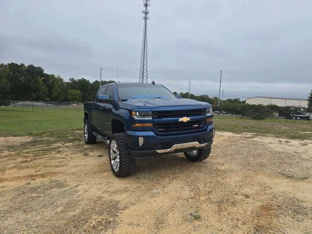 Used 2018 Blue Chevrolet LT image 13