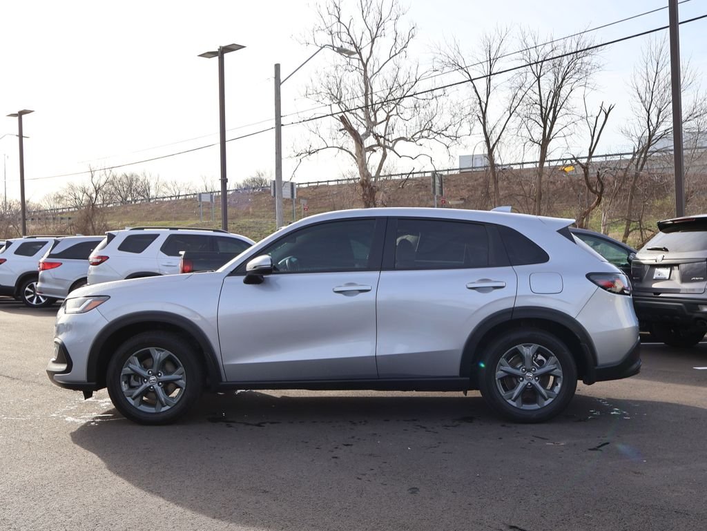 Used 2026  Honda LX image 4