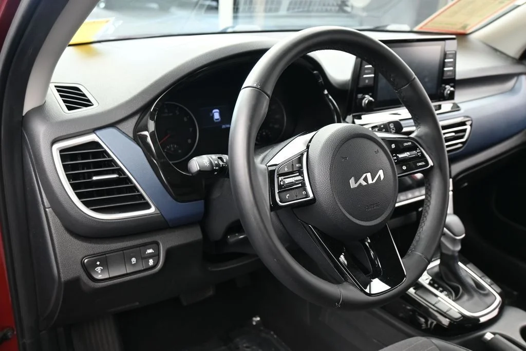 Used 2023 Mars Orange Kia S image 14