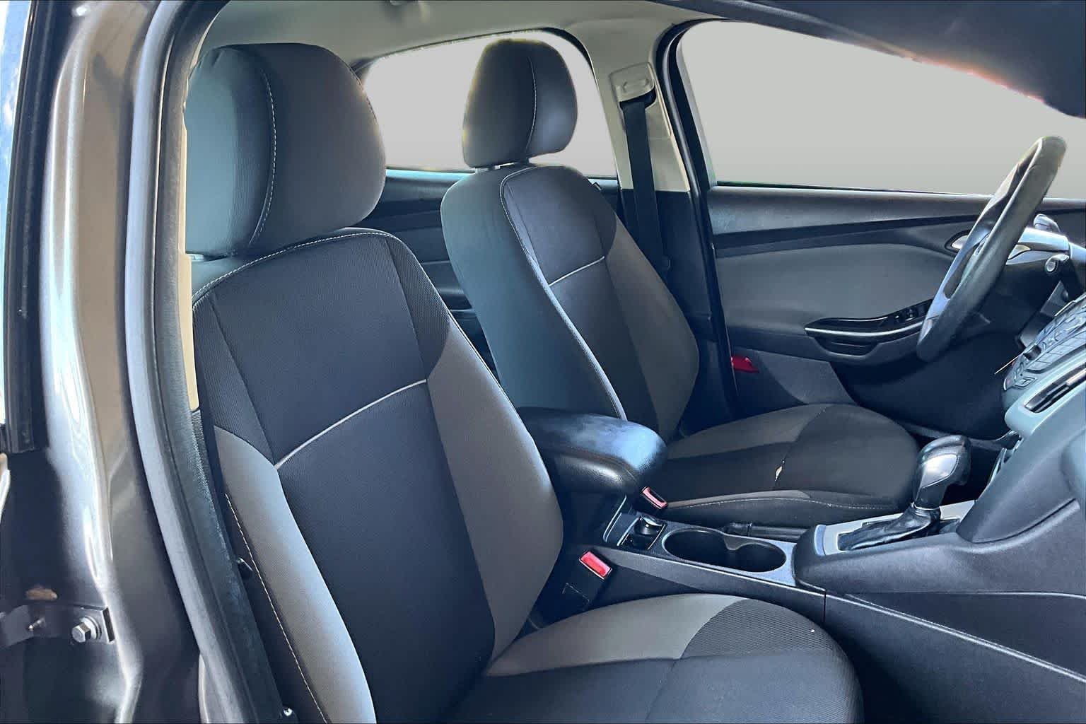 Used 2014 Sterling Gray Metallic Ford SE image 8