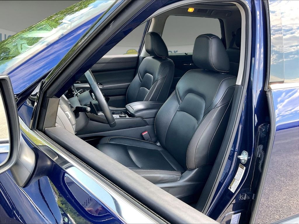 Used 2023 Deep Ocean Blue Pearl Nissan SL image 9