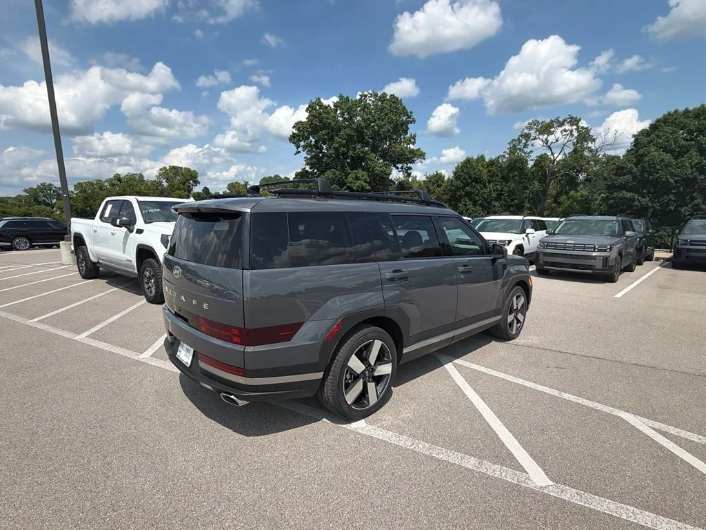 New 2026 Ecotronic Gray Hyundai Limited image 5