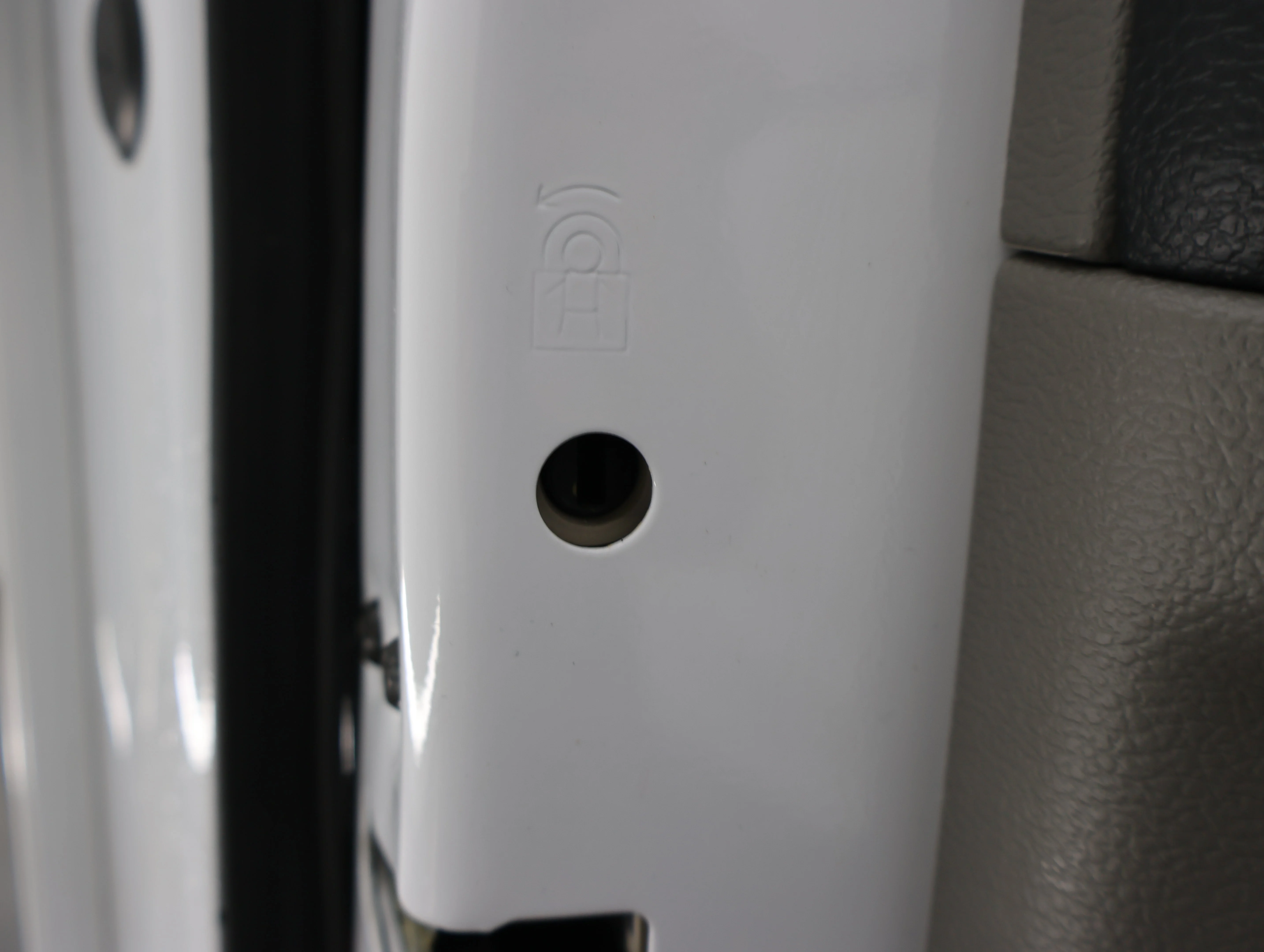 Used 2022 Oxford White Ford XLT image 36