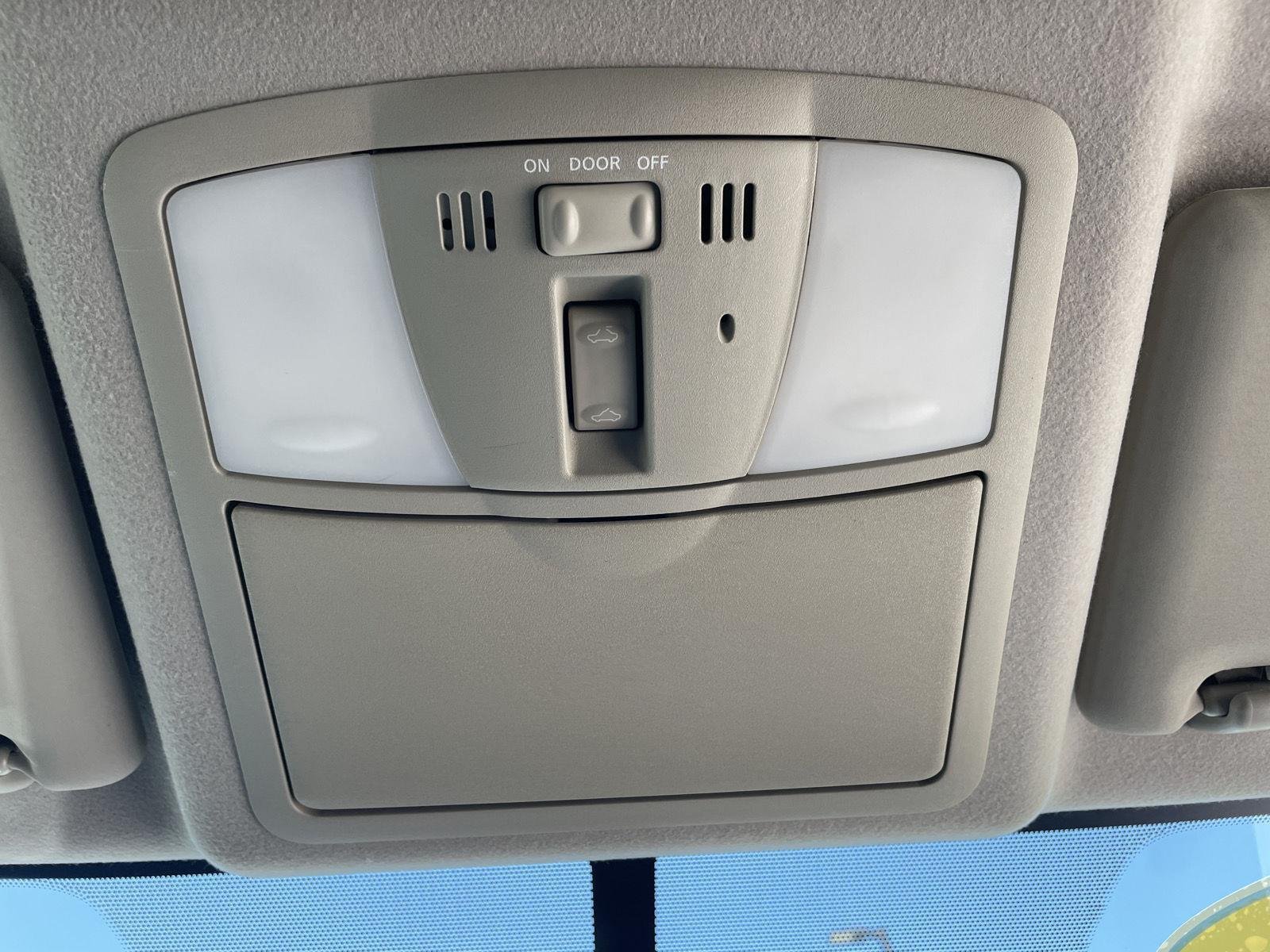 Used 2013 Brilliant Silver Nissan SV image 7
