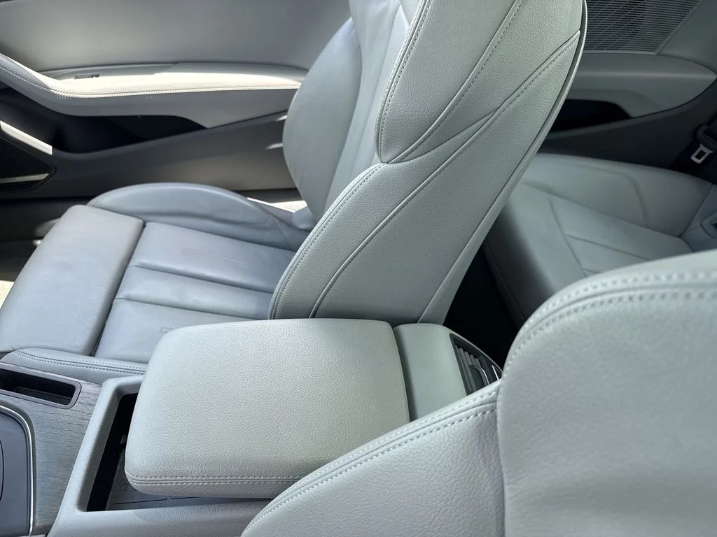 Used 2019 Silver Metallic Audi 2.0T Prestige image 23