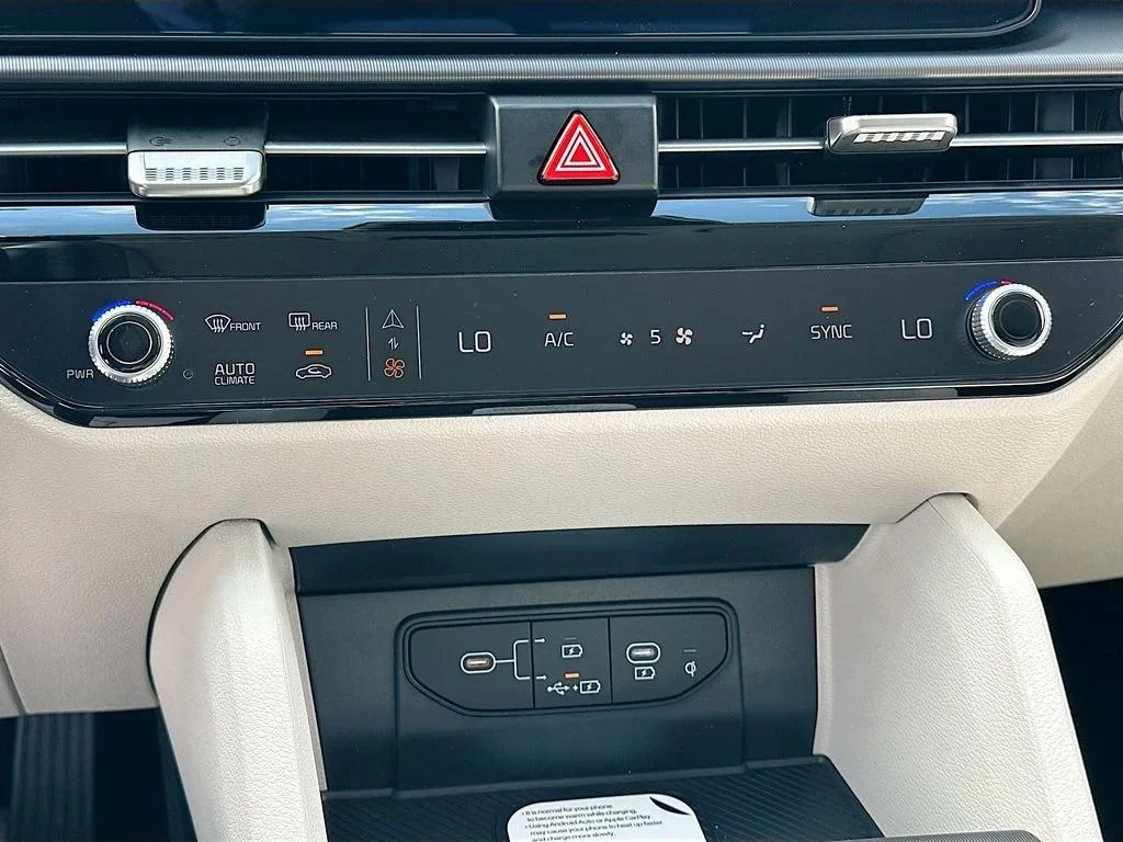 2026 Kia Sportage EX - Photo 15