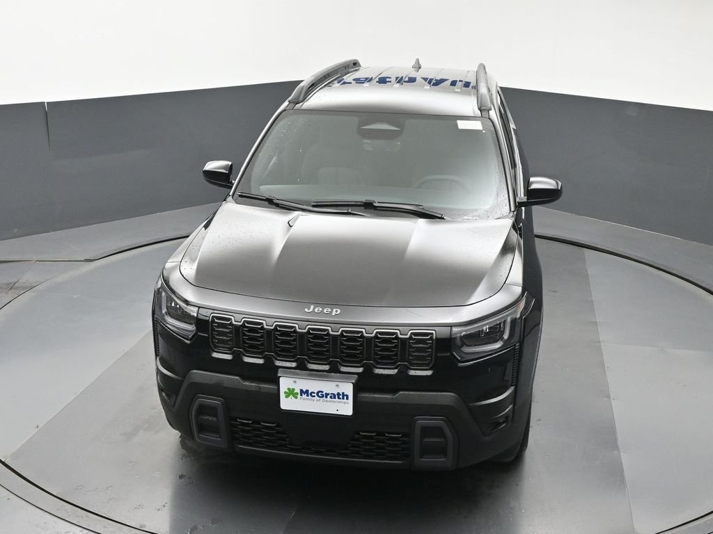 New 2026 Diamond Black Crystal Pearlcoat Jeep Laredo image 22