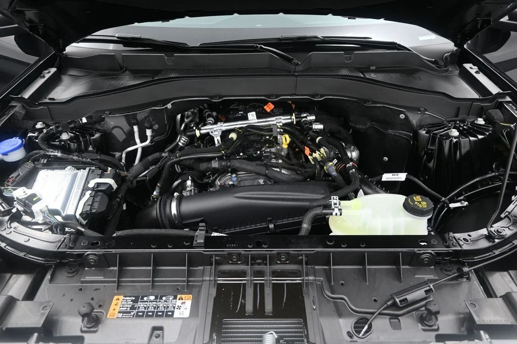 New 2026 Agate Black Metallic Ford Active image 11