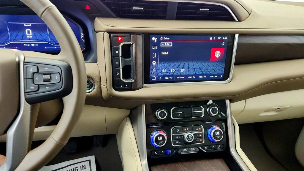 Used 2024 Pearl Beige Metallic GMC 4WD 4dr Denali w/ 22
